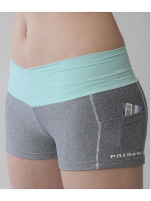 Kratke hlačke Pridance Ylenia